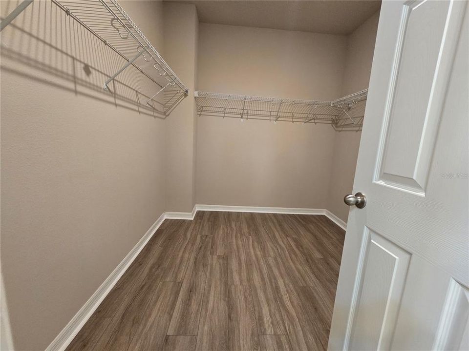 В аренду: $2,800 (4 спален, 2 ванн, 2221 Квадратных фут)
