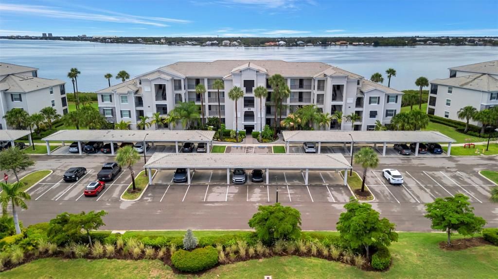 На продажу: $425,000 (3 спален, 2 ванн, 1302 Квадратных фут)