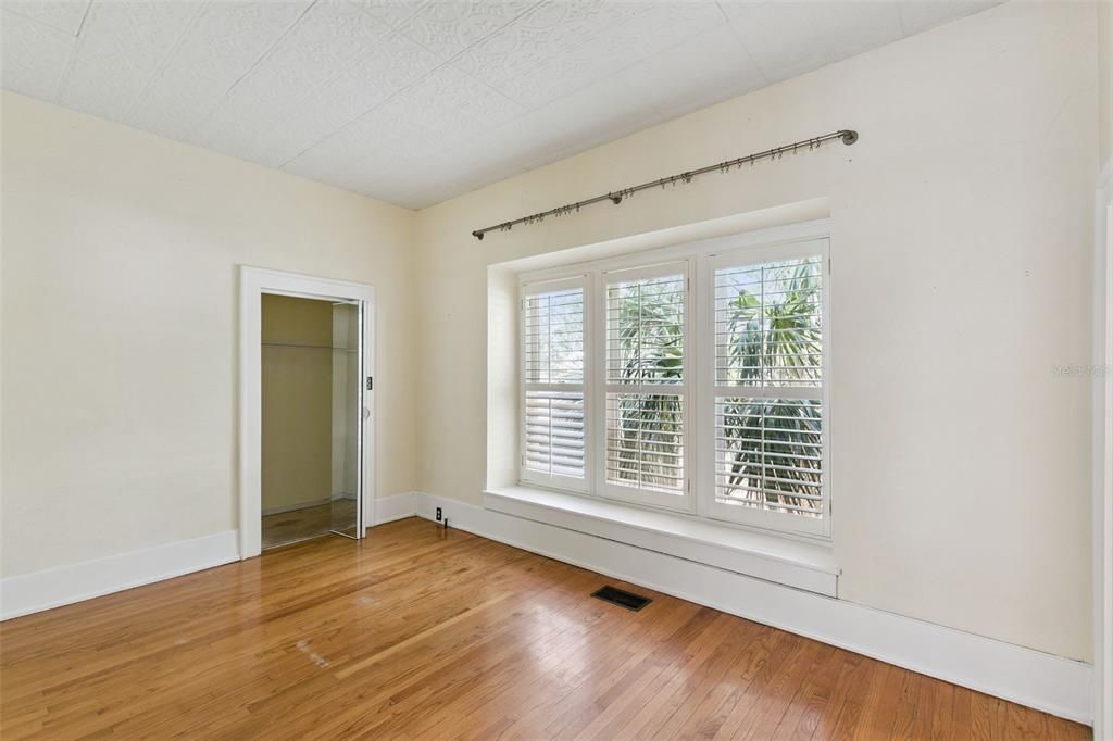 En Renta: $2,999 (3 camas, 2 baños, 2391 Pies cuadrados)