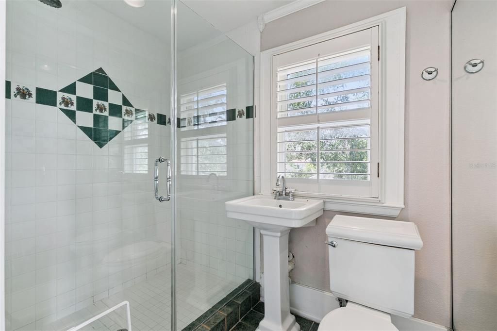En Renta: $2,999 (3 camas, 2 baños, 2391 Pies cuadrados)