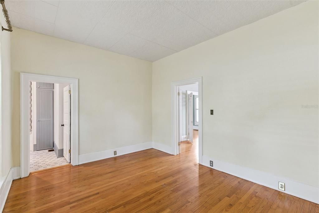 En Renta: $2,999 (3 camas, 2 baños, 2391 Pies cuadrados)