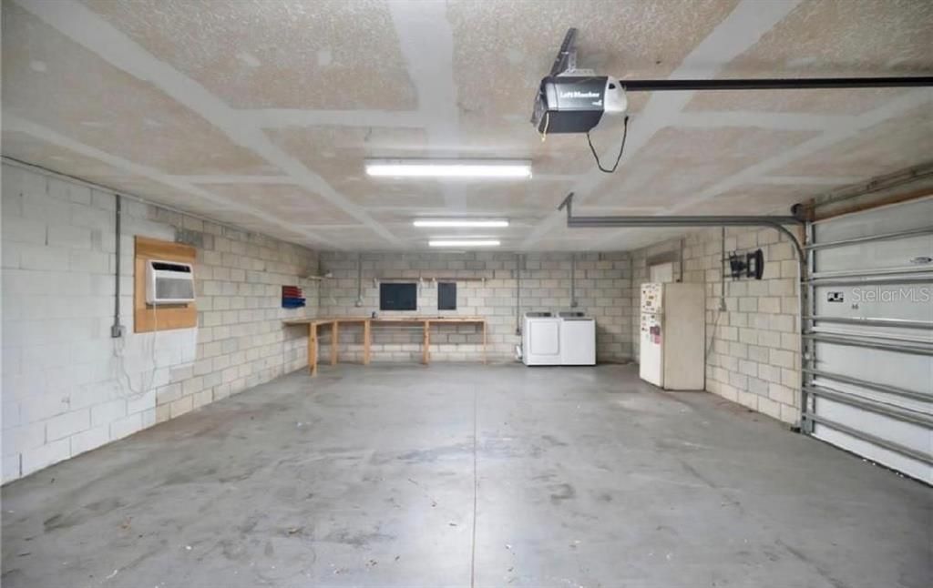 En Renta: $2,999 (3 camas, 2 baños, 2391 Pies cuadrados)