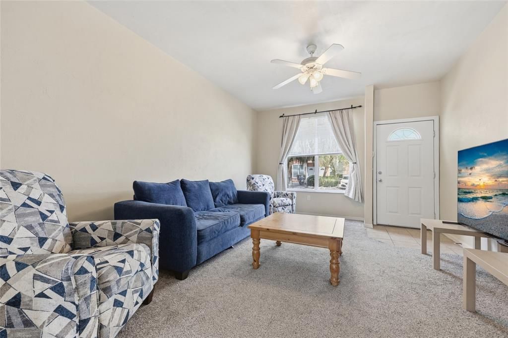 For Sale: $174,000 (2 beds, 2 baths, 1176 Square Feet)