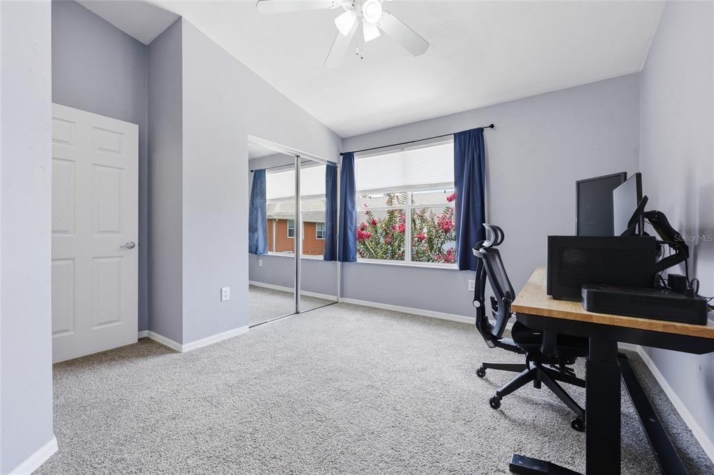For Sale: $174,000 (2 beds, 2 baths, 1176 Square Feet)