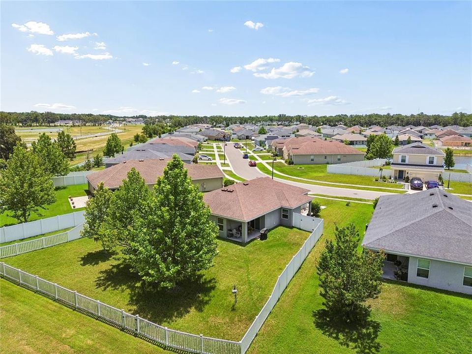 На продажу: $329,000 (3 спален, 2 ванн, 1549 Квадратных фут)