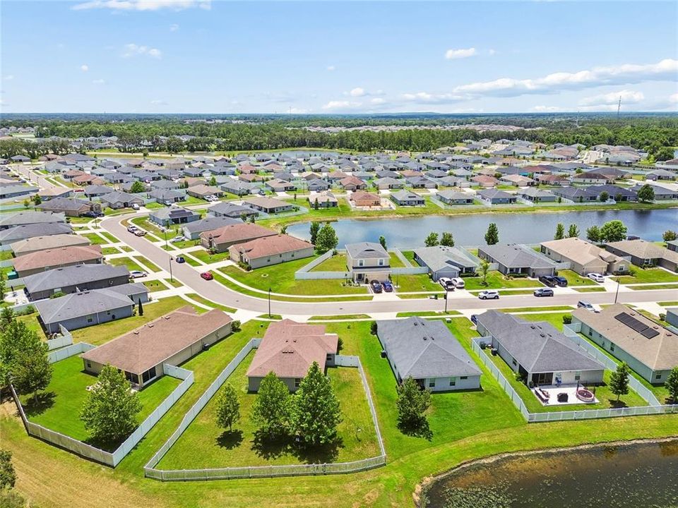 На продажу: $329,000 (3 спален, 2 ванн, 1549 Квадратных фут)