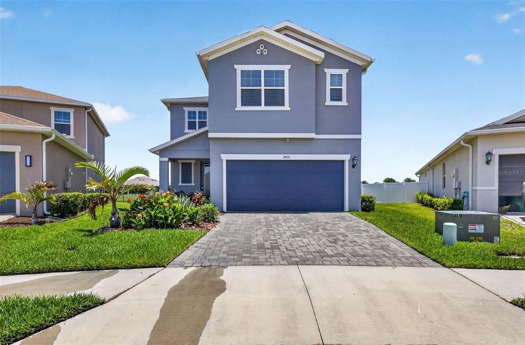 Active With Contract: $500,000 (4 beds, 3 baths, 2452 Square Feet)