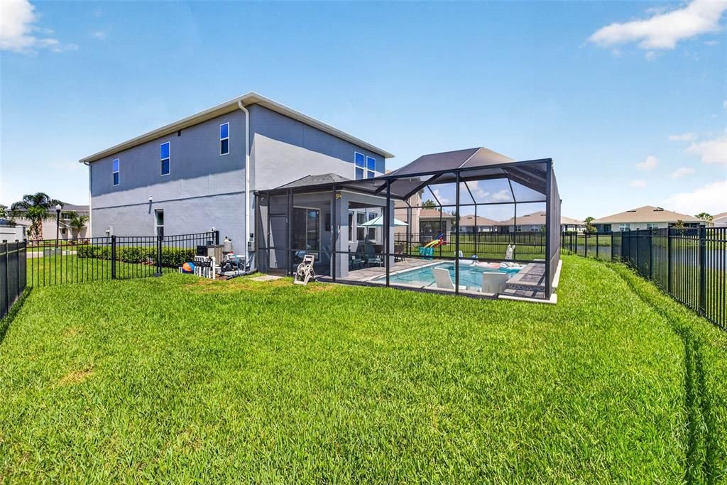 Active With Contract: $500,000 (4 beds, 3 baths, 2452 Square Feet)