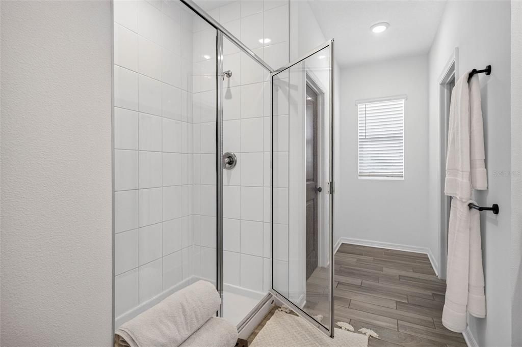 Active With Contract: $500,000 (4 beds, 3 baths, 2452 Square Feet)