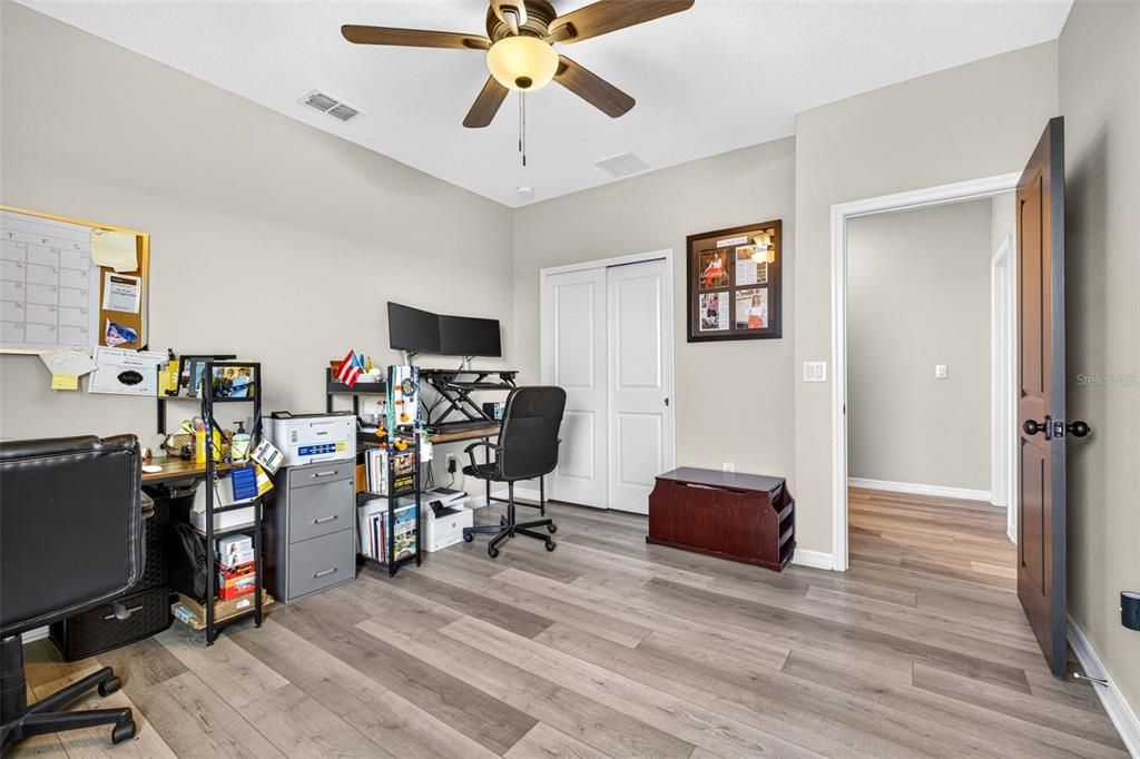 Active With Contract: $500,000 (4 beds, 3 baths, 2452 Square Feet)