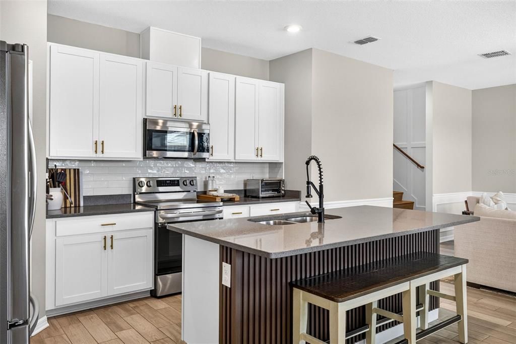 Active With Contract: $500,000 (4 beds, 3 baths, 2452 Square Feet)
