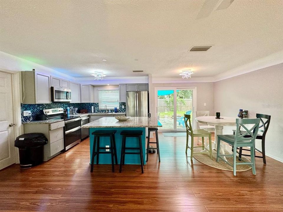 En Renta: $2,600 (3 camas, 2 baños, 1315 Pies cuadrados)