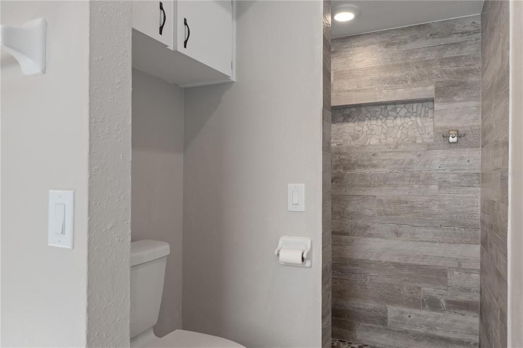 For Sale: $310,000 (3 beds, 2 baths, 1602 Square Feet)