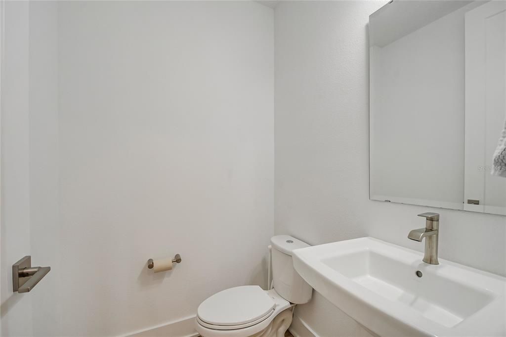 En Venta: $599,000 (3 camas, 3 baños, 1998 Pies cuadrados)