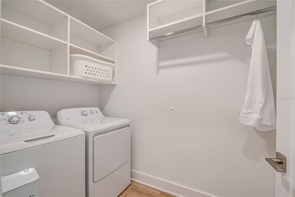 En Venta: $599,000 (3 camas, 3 baños, 1998 Pies cuadrados)