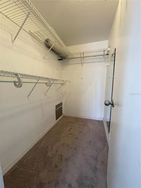 В аренду: $3,150 (3 спален, 2 ванн, 1382 Квадратных фут)