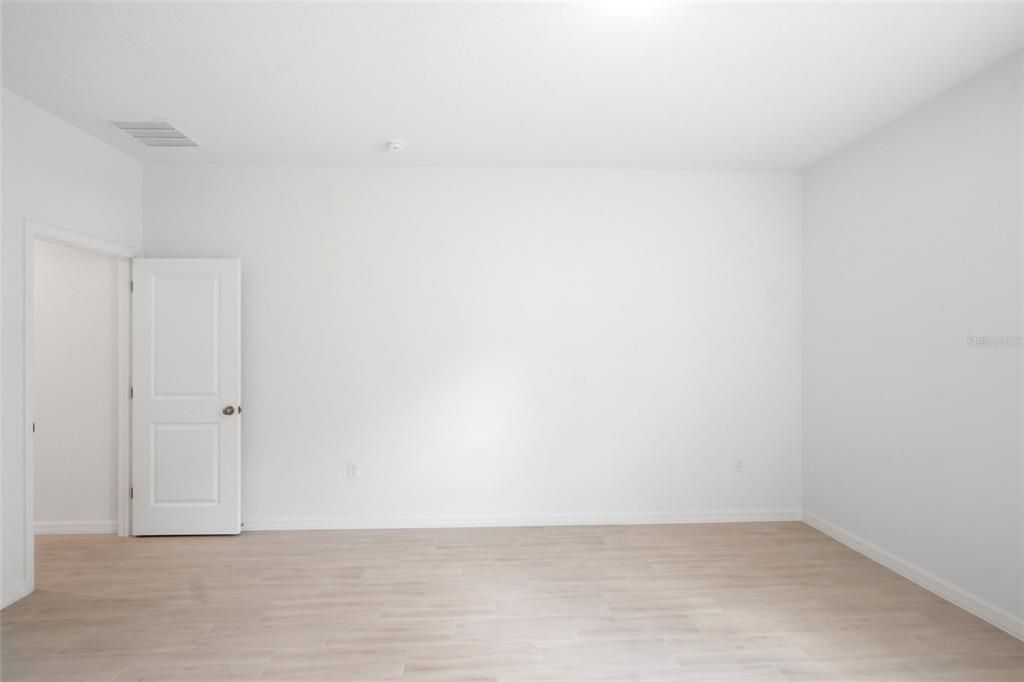 En Venta: $479,000 (6 camas, 4 baños, 2634 Pies cuadrados)
