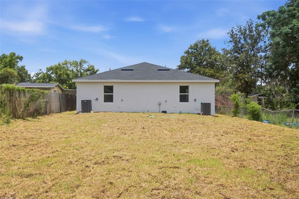 En Venta: $479,000 (6 camas, 4 baños, 2634 Pies cuadrados)