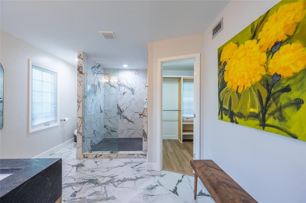En Venta: $744,750 (3 camas, 3 baños, 2451 Pies cuadrados)
