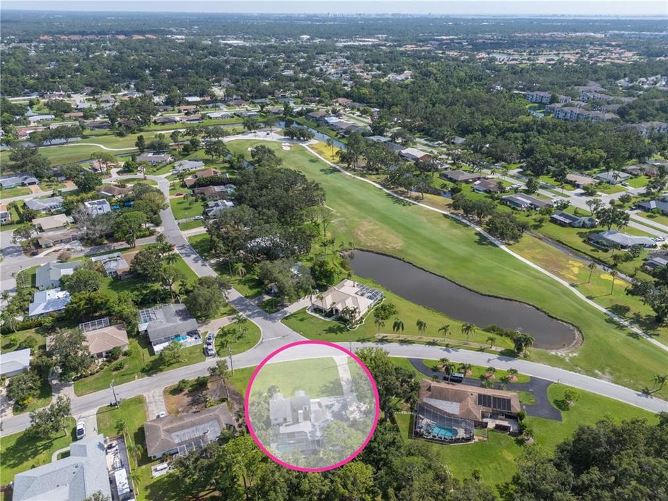 En Venta: $744,750 (3 camas, 3 baños, 2451 Pies cuadrados)