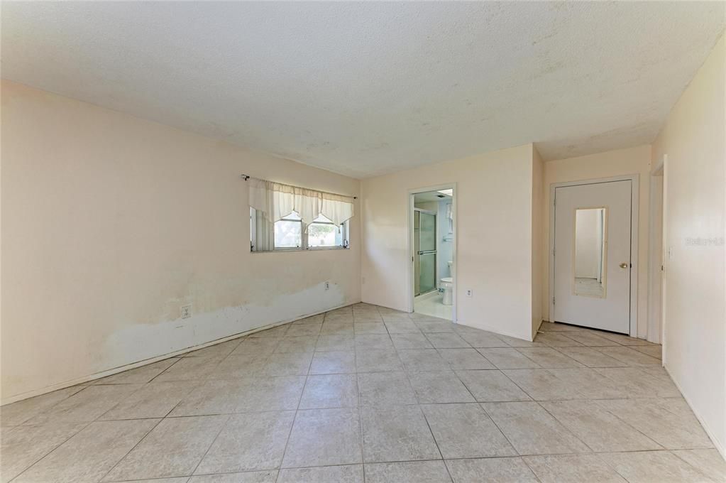 En Venta: $255,000 (2 camas, 2 baños, 1657 Pies cuadrados)