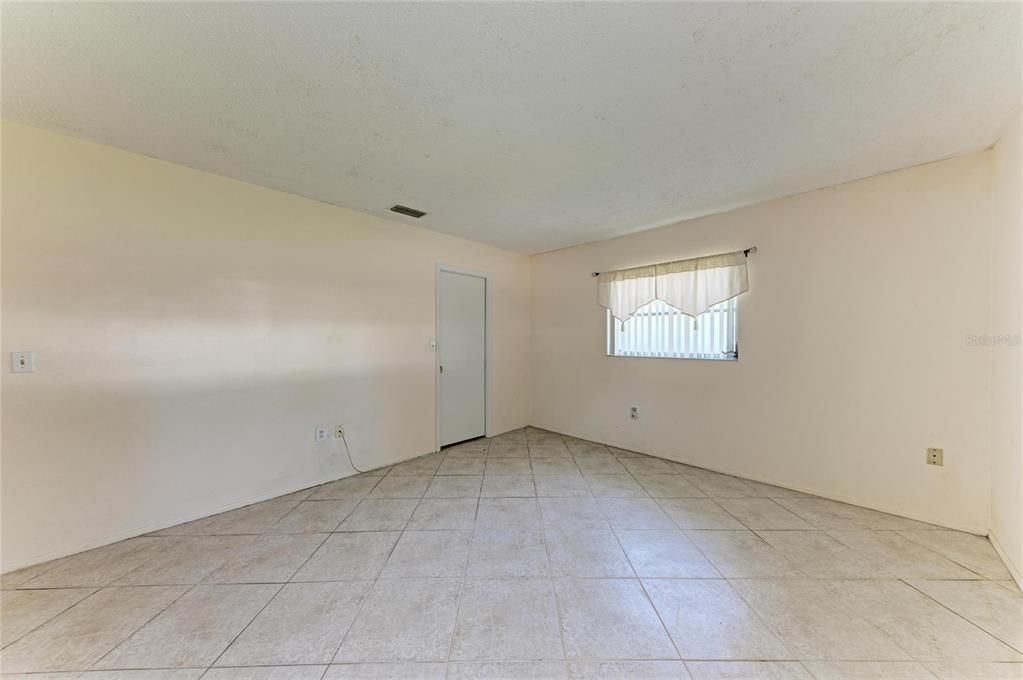 En Venta: $255,000 (2 camas, 2 baños, 1657 Pies cuadrados)