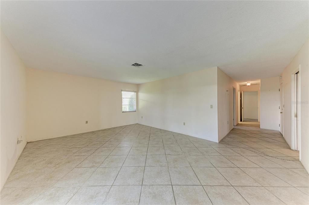 En Venta: $255,000 (2 camas, 2 baños, 1657 Pies cuadrados)