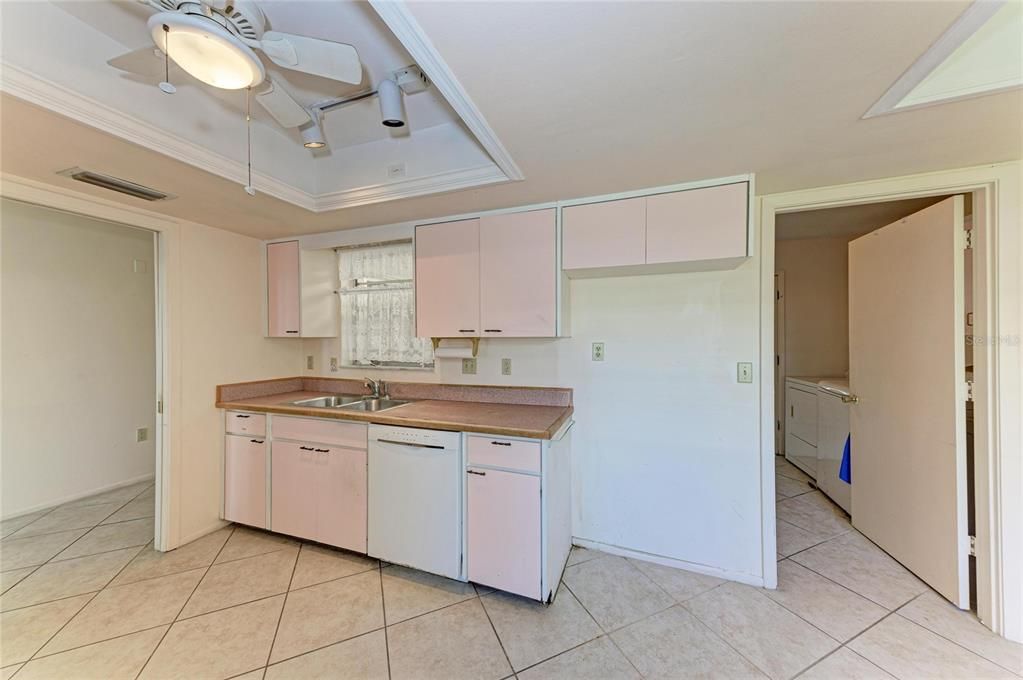 En Venta: $255,000 (2 camas, 2 baños, 1657 Pies cuadrados)