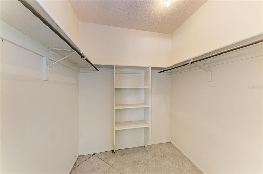 En Venta: $255,000 (2 camas, 2 baños, 1657 Pies cuadrados)