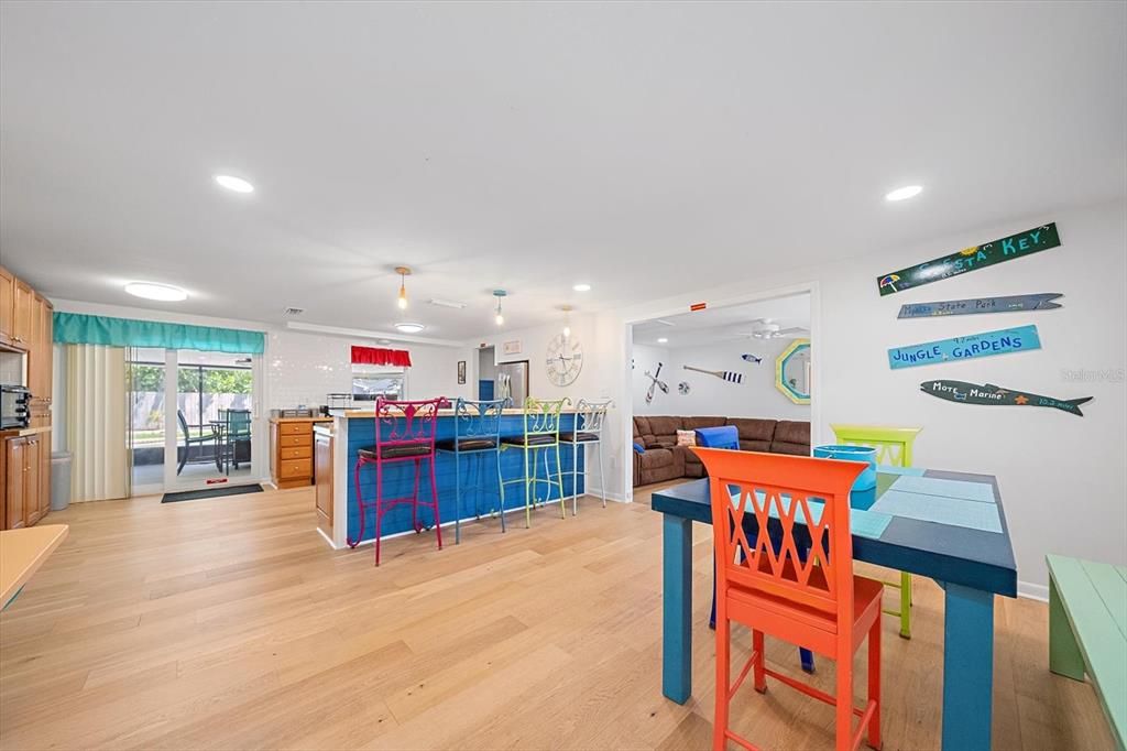 En Venta: $489,000 (3 camas, 2 baños, 1366 Pies cuadrados)