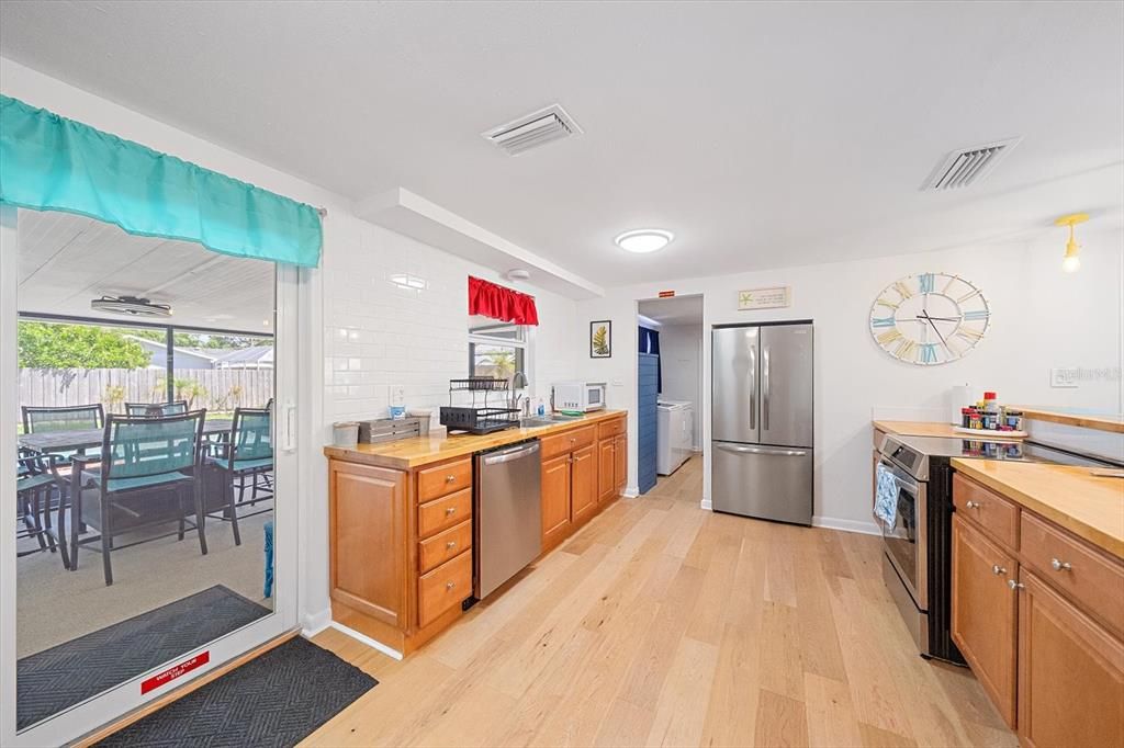 En Venta: $489,000 (3 camas, 2 baños, 1366 Pies cuadrados)