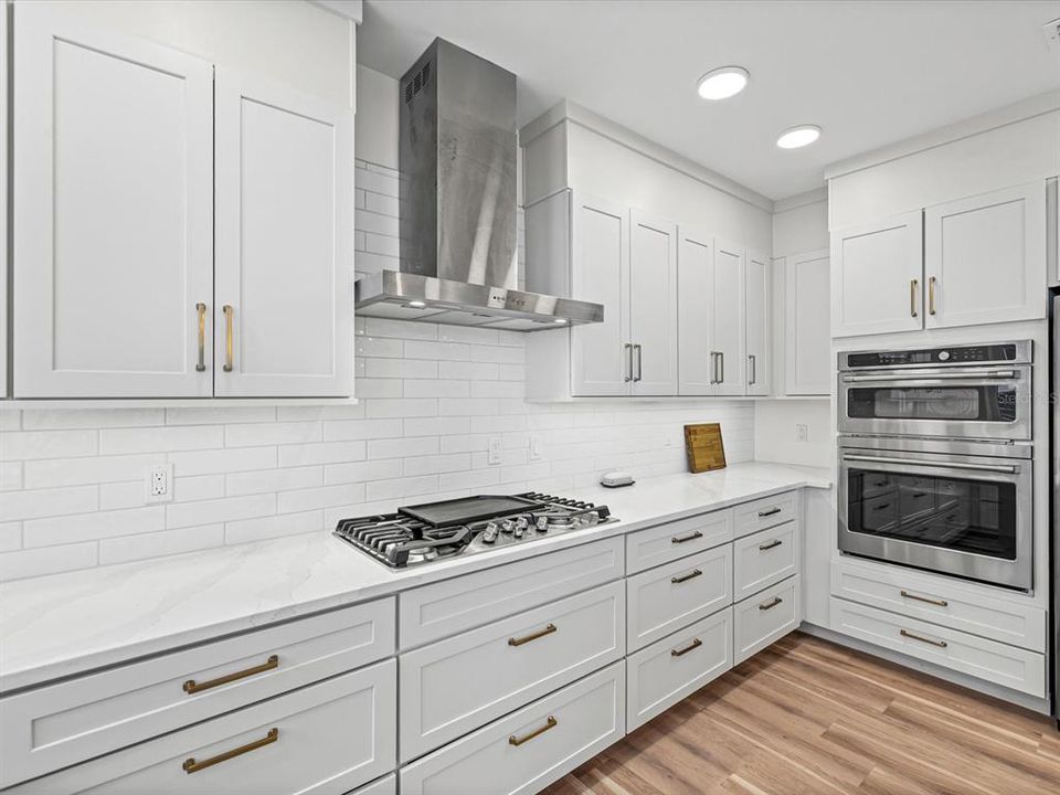For Sale: $1,850,000 (3 beds, 3 baths, 3341 Square Feet)