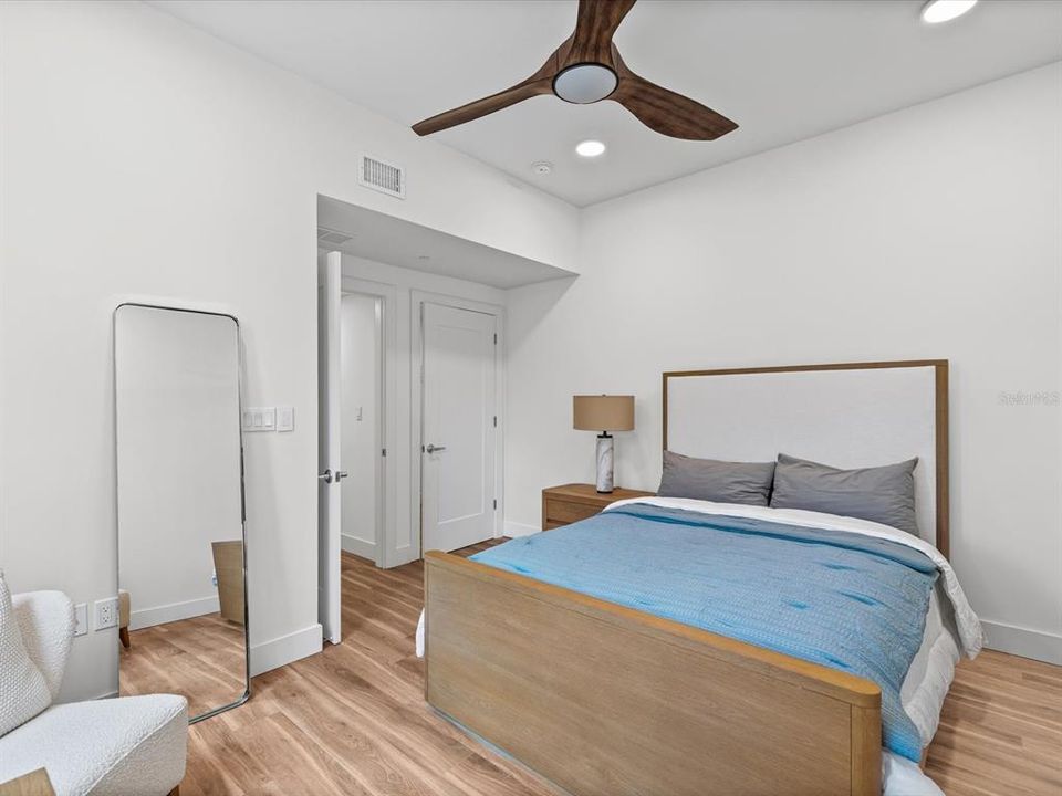 For Sale: $1,850,000 (3 beds, 3 baths, 3341 Square Feet)