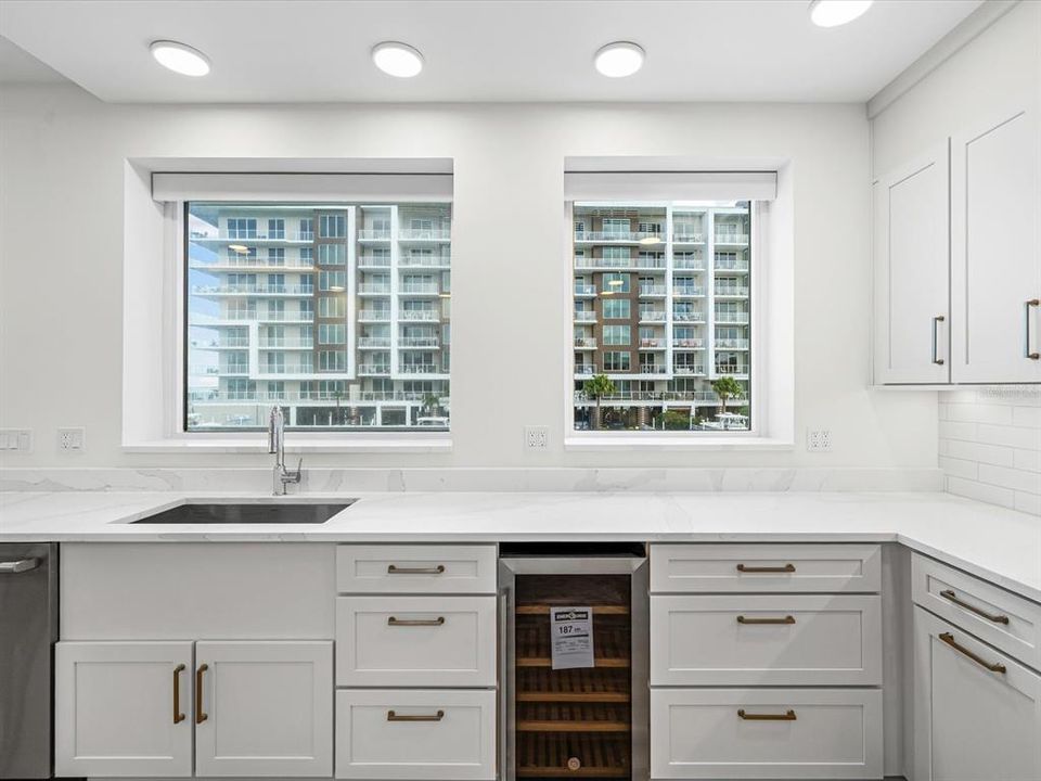 For Sale: $1,850,000 (3 beds, 3 baths, 3341 Square Feet)
