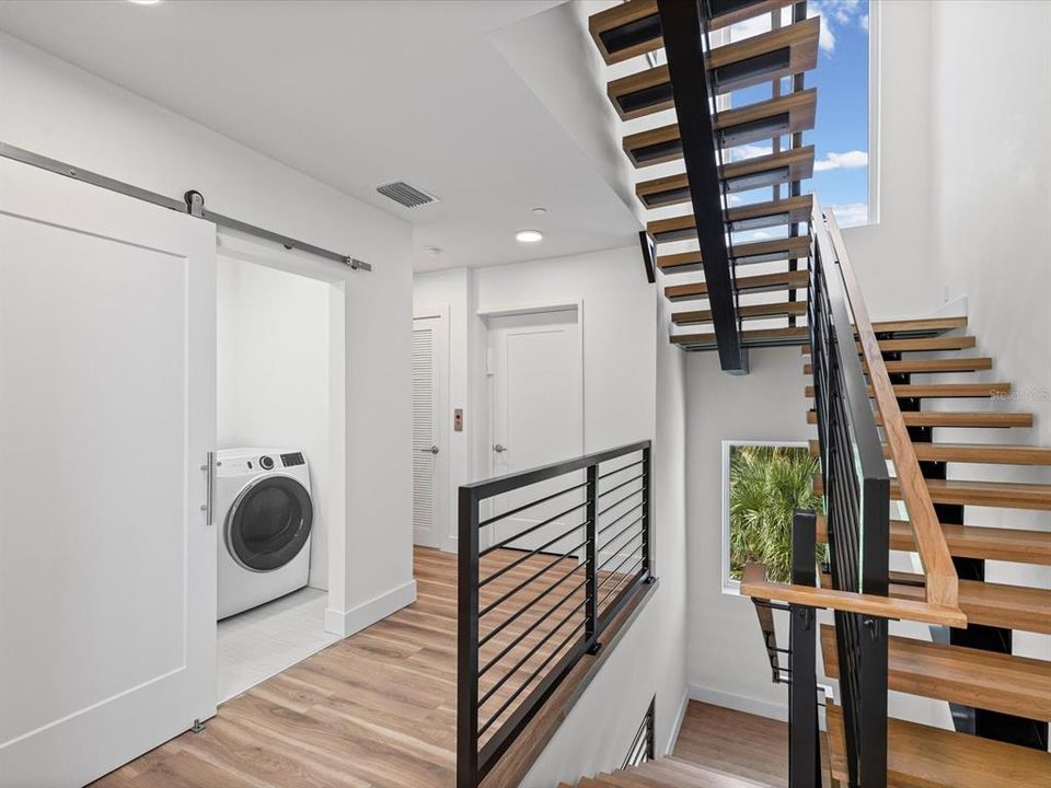 For Sale: $1,850,000 (3 beds, 3 baths, 3341 Square Feet)