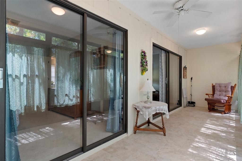 For Sale: $189,900 (2 beds, 2 baths, 995 Square Feet)