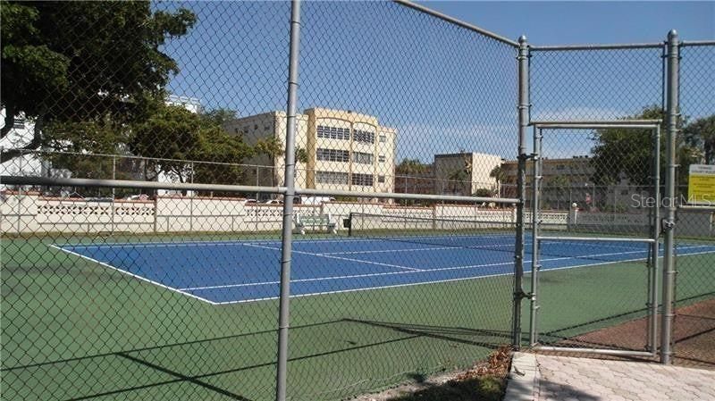 В аренду: $1,250 (1 спален, 1 ванн, 1084 Квадратных фут)