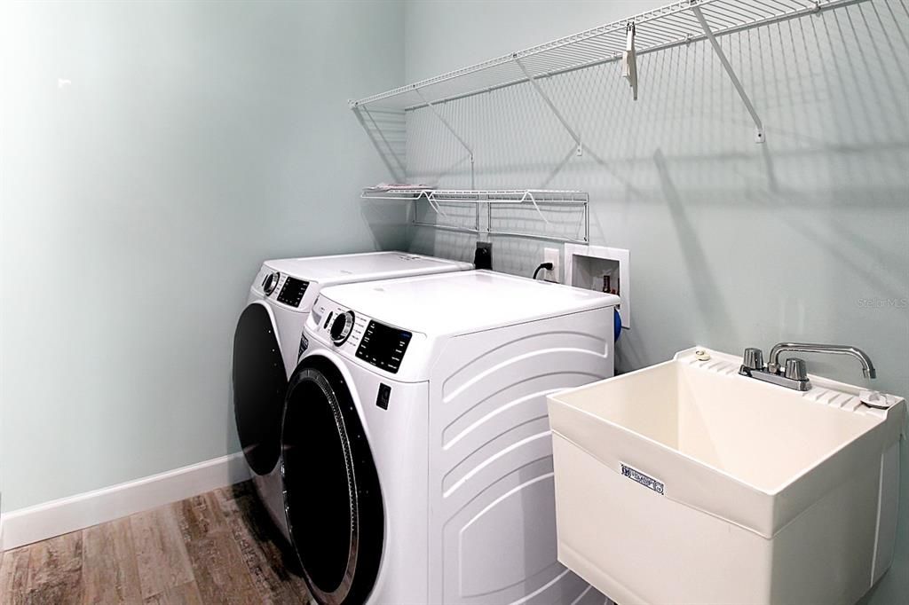 En Renta: $2,399 (3 camas, 2 baños, 1440 Pies cuadrados)