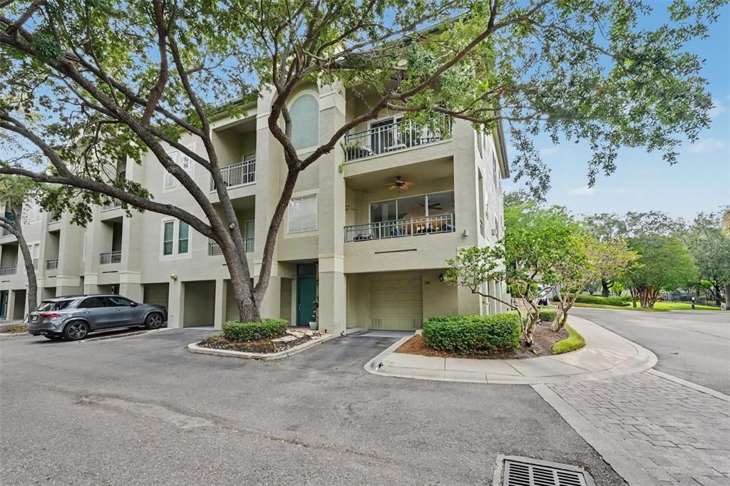 Activo con contrato: $419,900 (1 camas, 1 baños, 900 Pies cuadrados)