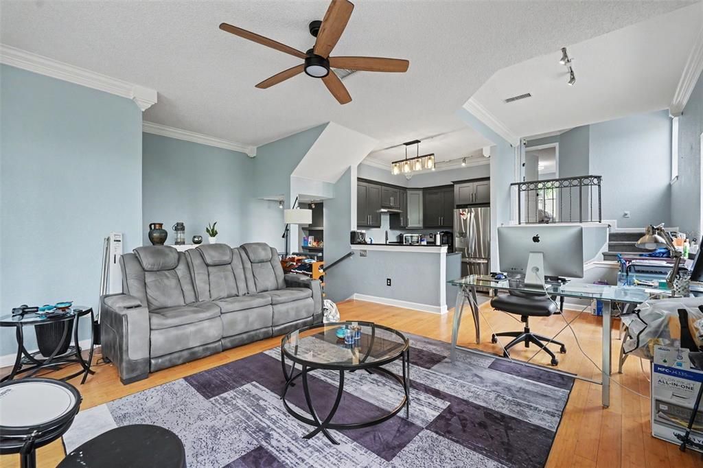 Activo con contrato: $419,900 (1 camas, 1 baños, 900 Pies cuadrados)