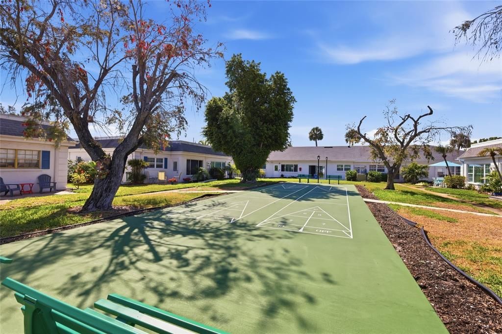 For Sale: $175,000 (2 beds, 2 baths, 1134 Square Feet)
