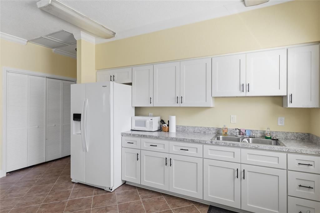 For Sale: $175,000 (2 beds, 2 baths, 1134 Square Feet)