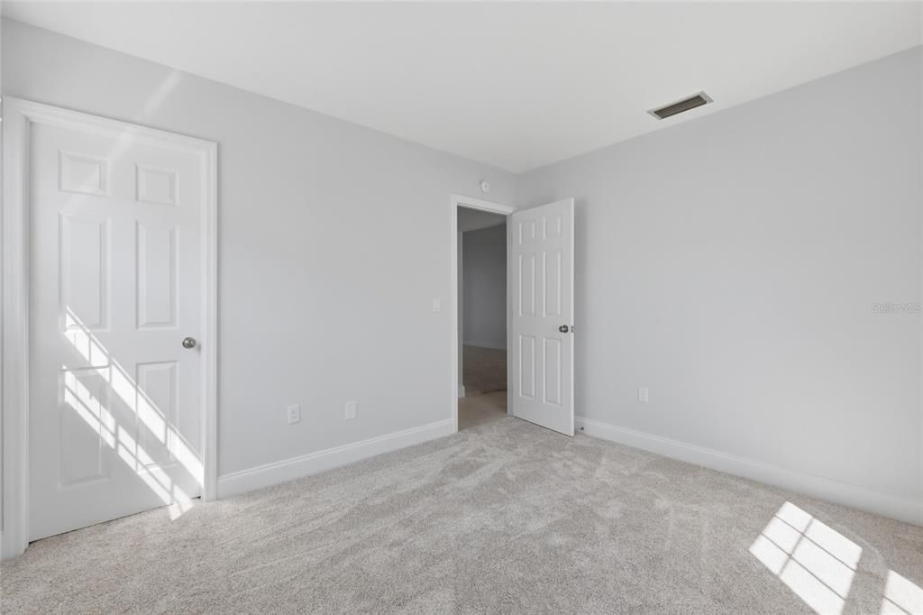 For Sale: $175,000 (2 beds, 2 baths, 1134 Square Feet)
