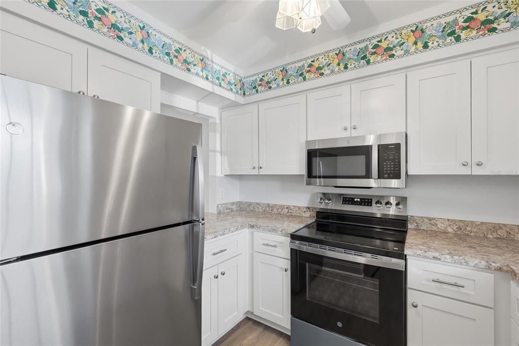 For Sale: $175,000 (2 beds, 2 baths, 1134 Square Feet)