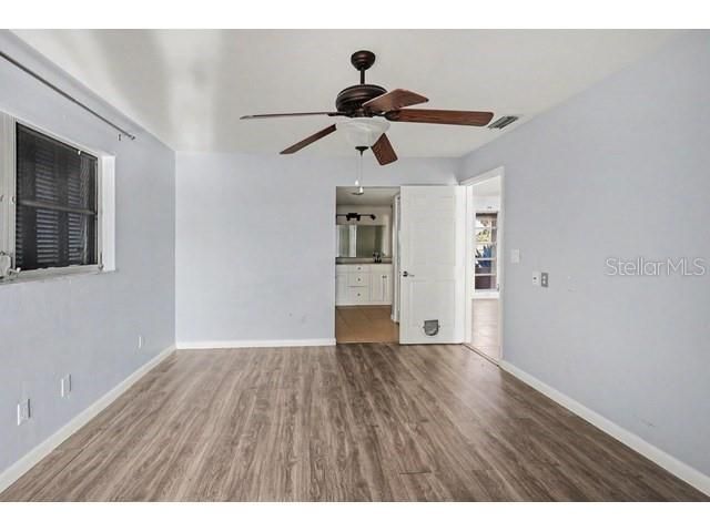En Venta: $299,900 (3 camas, 2 baños, 1838 Pies cuadrados)