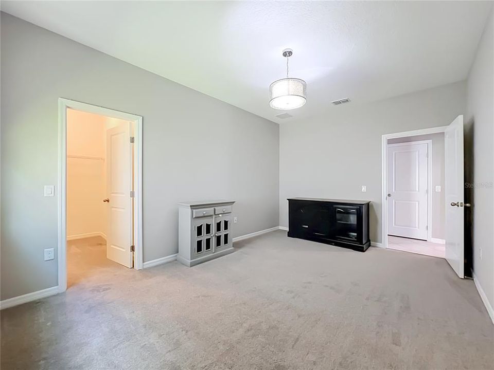 En Venta: $1,075,000 (5 camas, 4 baños, 4332 Pies cuadrados)