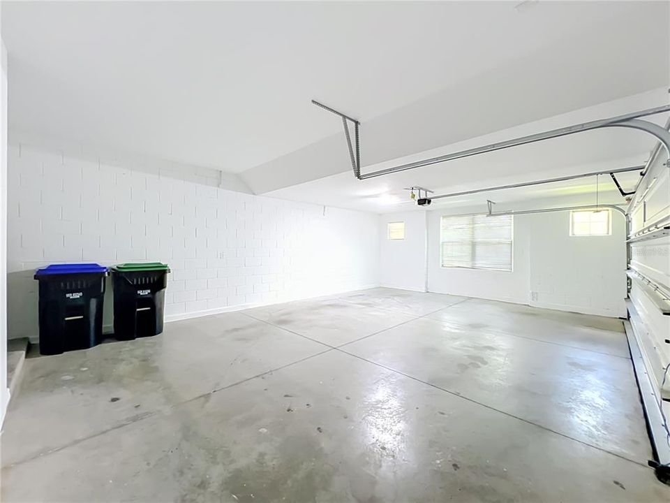En Venta: $1,075,000 (5 camas, 4 baños, 4332 Pies cuadrados)