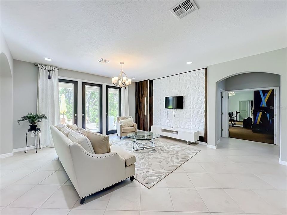 En Venta: $1,075,000 (5 camas, 4 baños, 4332 Pies cuadrados)