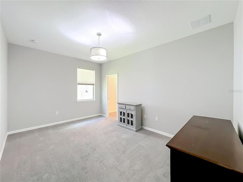 En Venta: $1,075,000 (5 camas, 4 baños, 4332 Pies cuadrados)