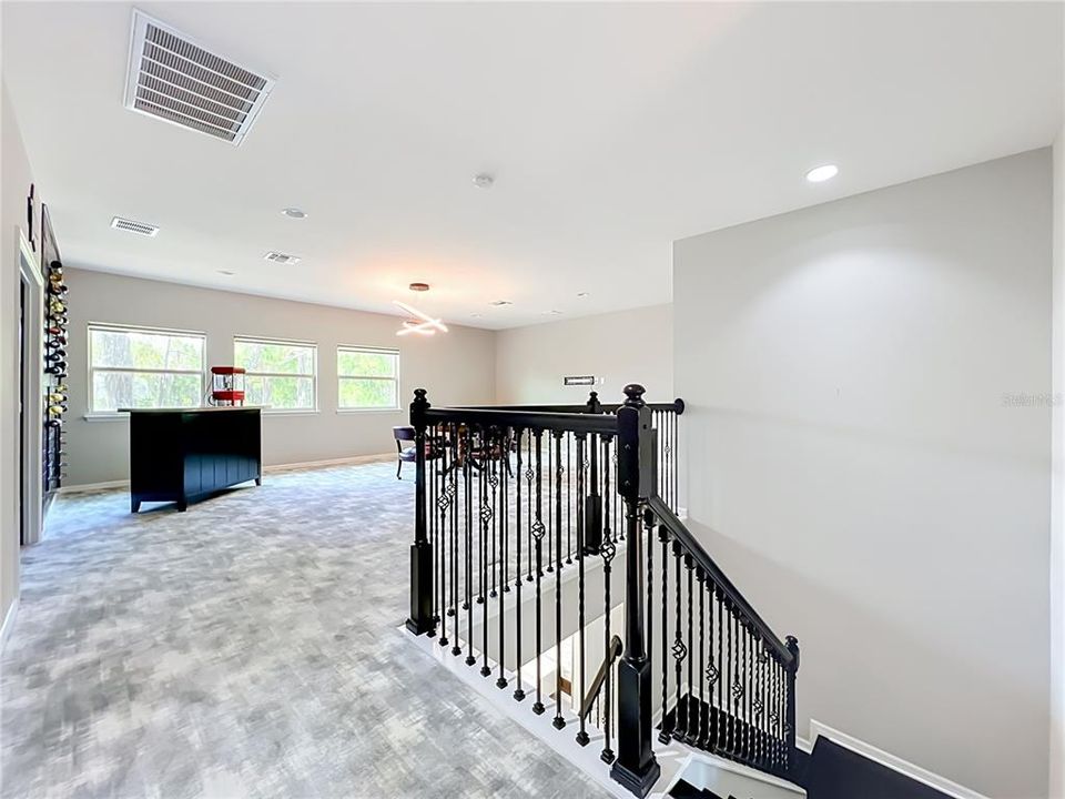 En Venta: $1,075,000 (5 camas, 4 baños, 4332 Pies cuadrados)